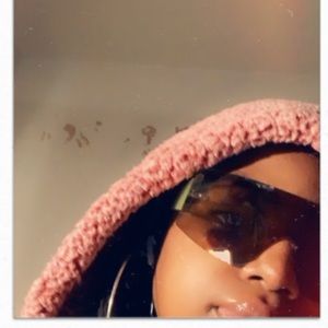 Meet your Posher, Aniya